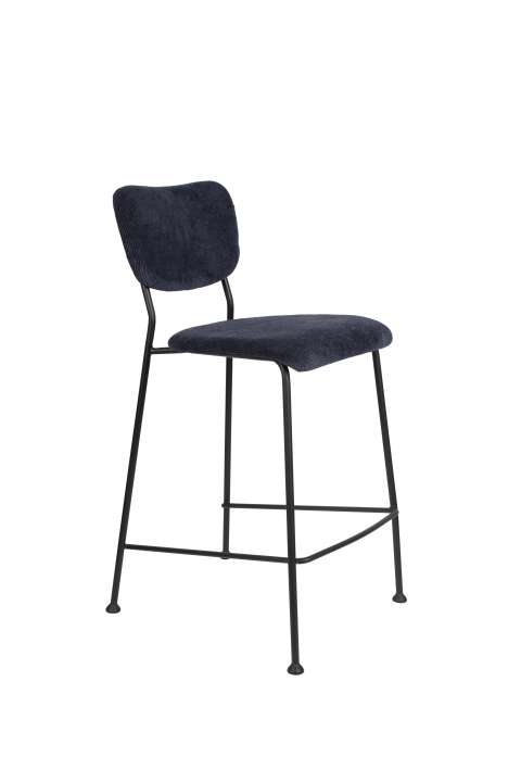 Priser på ZUIVER Benson barstol, m. ryglæn og fodstøtte - mørkeblå fløjl polyester/nylon og sort stål (64,5cm)