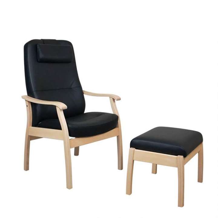Priser på Farstrup Comfort - Applaus hvilestol 5610 - Sort læder / Bøg inkl. skammel