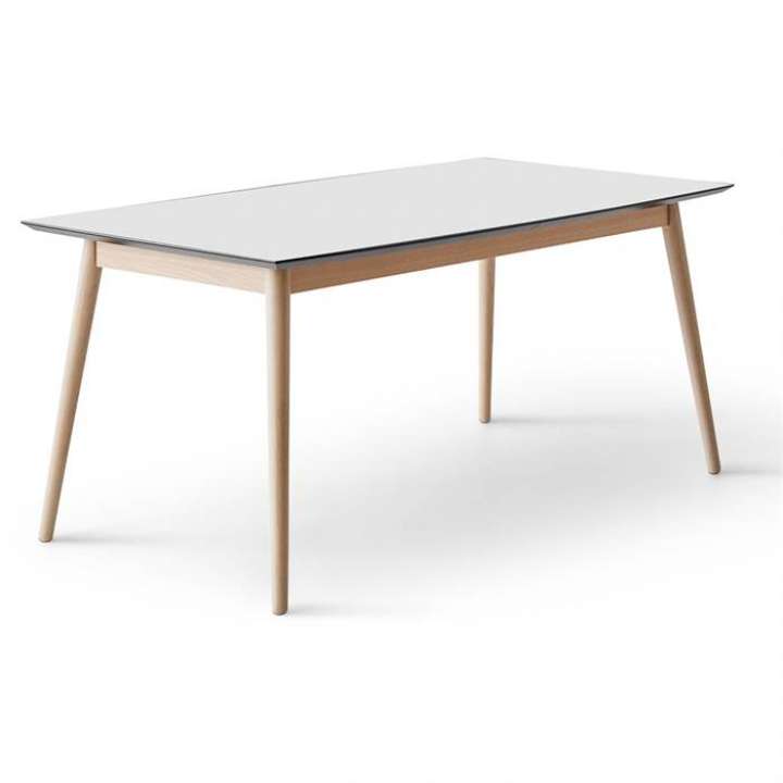 Priser på Meza by Hammel spisebord - Rounded - 165 x 90 cm. - Hvid laminat - Ben i hvidpigm. eg