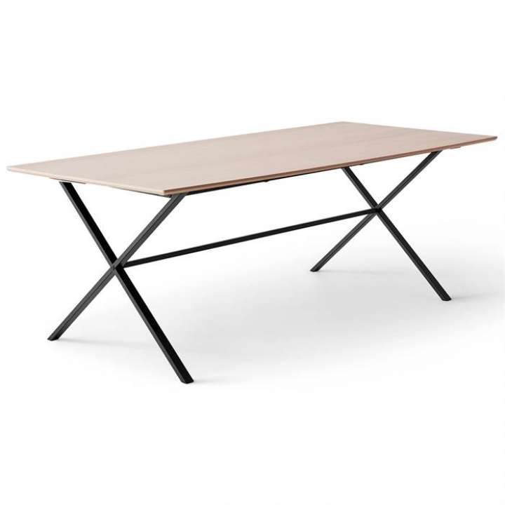 Priser på Meza by Hammel spisebord - Square - 165 x 90 cm. - Eg finér - Cross stel