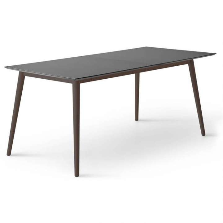 Priser på Meza by Hammel spisebord - Square - 165 x 90 cm. - Sort Antifinger laminat - Ben i sort bejdset ask