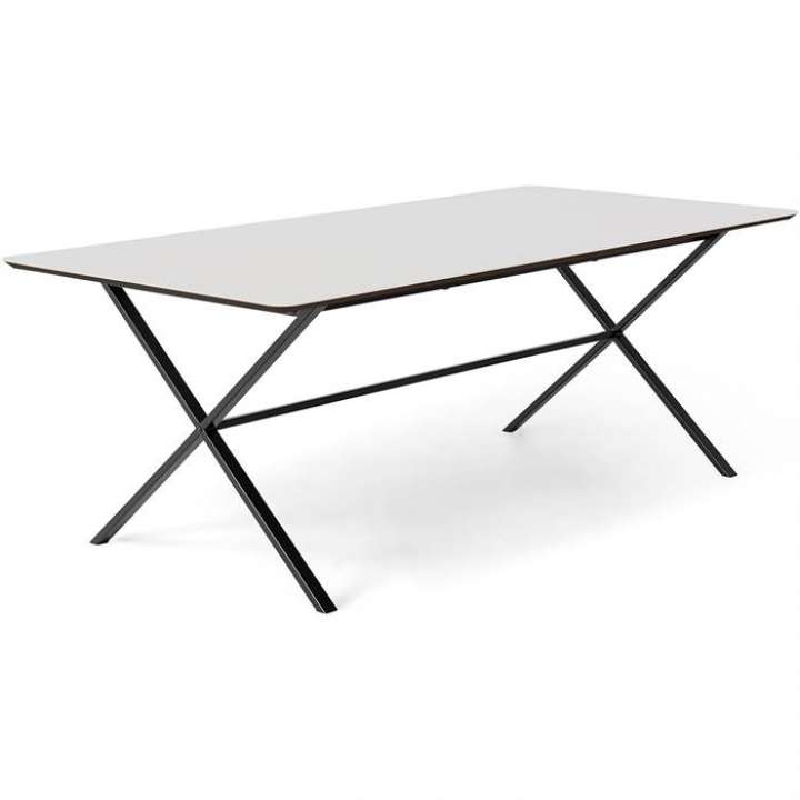 Priser på Meza by Hammel spisebord - Boat - 210 x 100 cm. - Hvid laminat - Cross stel