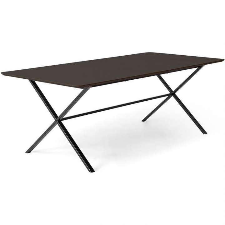Priser på Meza by Hammel spisebord - Rounded - 210 x 100 cm. - Sort Antifinger laminat - Cross stel