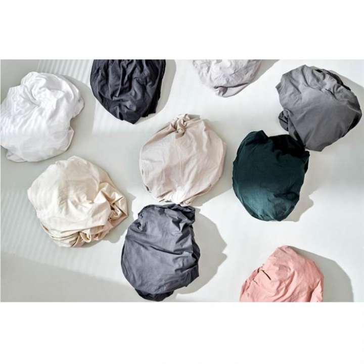 Priser på Auping Organic Jersey faconlagen 235 - 140-160 x 200-220 cm. - Deep Black