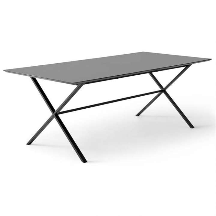 Priser på Meza by Hammel spisebord - Square - 210 x 100 cm. - Grafit Antifinger laminat - Cross stel