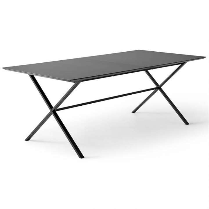 Priser på Meza by Hammel spisebord - Square - 210 x 100 cm. - Sort Antifinger laminat - Cross stel
