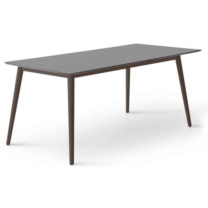 Priser på Meza by Hammel spisebord - Square - 210 x 100 cm. - Graphit Antifinger laminat - Ben i sort bejdset ask