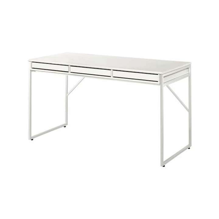 Priser på Mistral skrivebord med 3 skuffer og hvide metalben - Beige