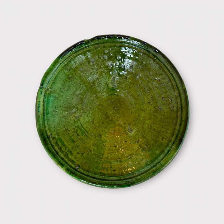 Priser på Fad i grøn 30 cm. Tamegroute keramik V1