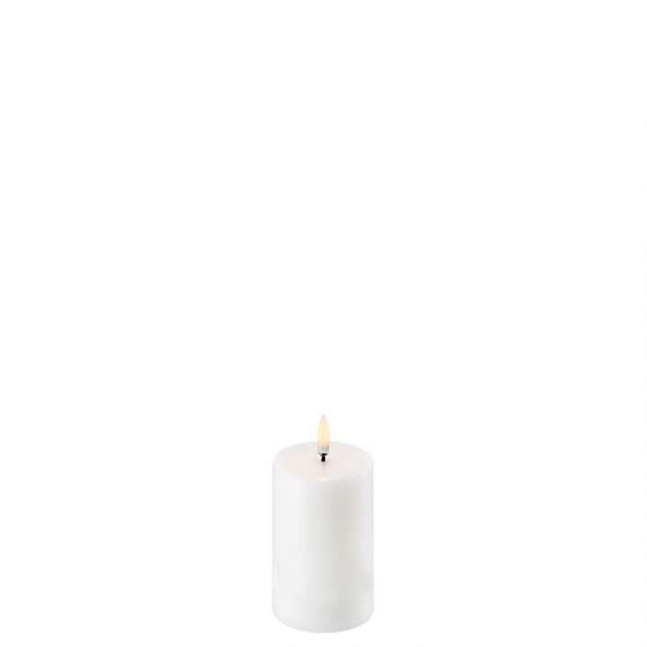 Priser på Uyuni Lighting LED Pillar bloklys - Ø5 x H7,5 cm - Nordic White - inkl. remoter