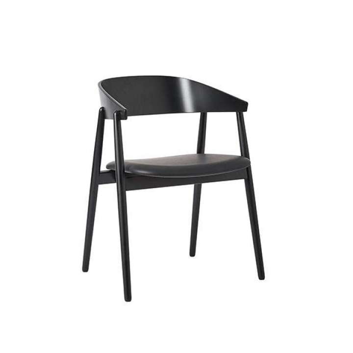 Priser på Andersen Furniture AC2 spisebordsstol i bøg - sort mat lak m/sort PU lædersæde