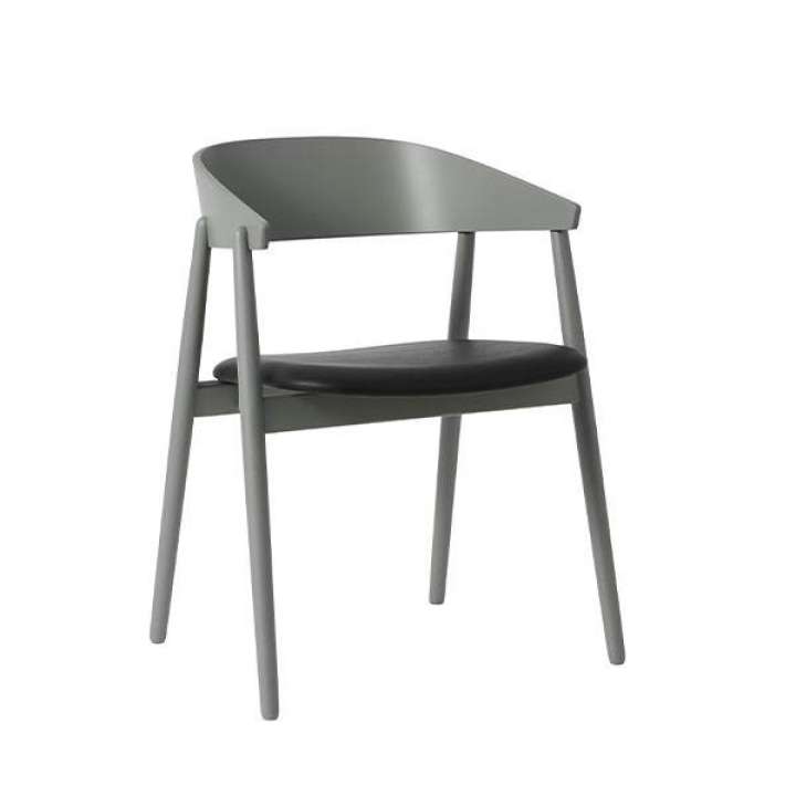 Priser på Andersen Furniture AC2 spisebordsstol i bøg - grå m/sort lædersæde