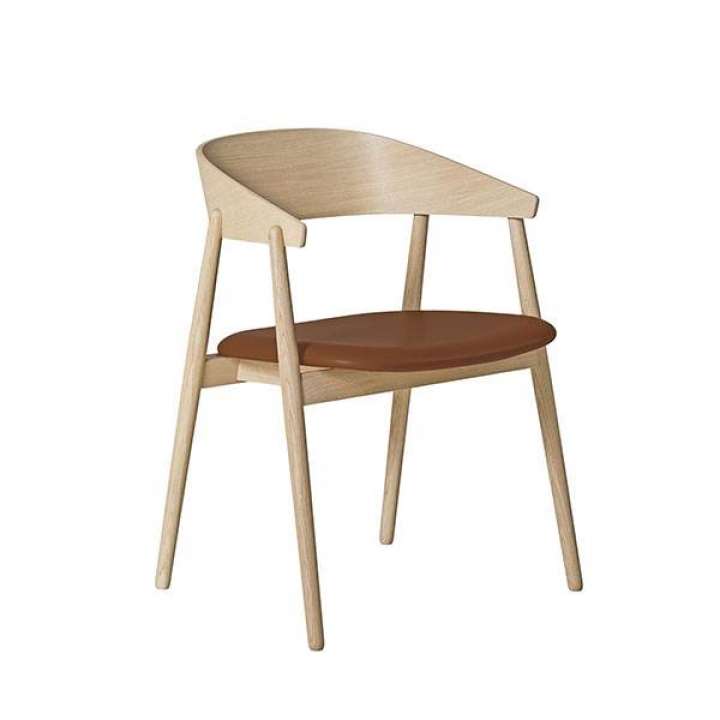 Priser på Andersen Furniture AC2 spisebordsstol i bøg - hvidpig. mat lak m/brun PU lædersæde