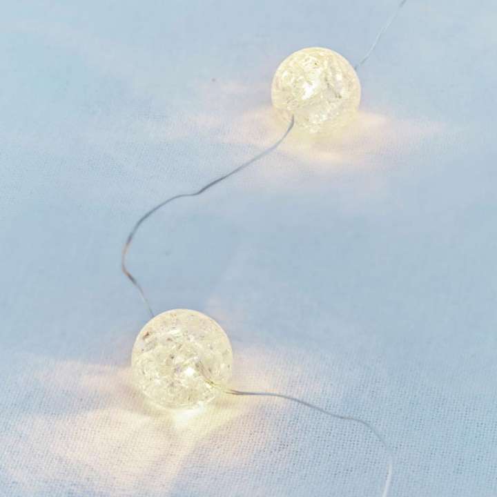 Priser på Sirius - Maja Kugle, 20LED, Hvid, 2m+30cm