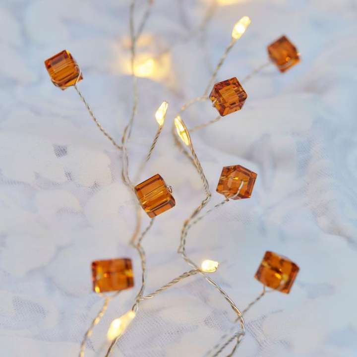Priser på Sirius - Anita Cube, 20LED, Amber, 1,05+25cm