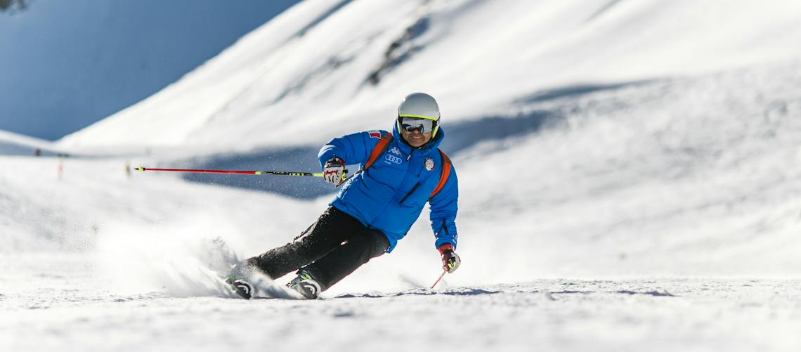 Sådan holder du varmen på skiferien